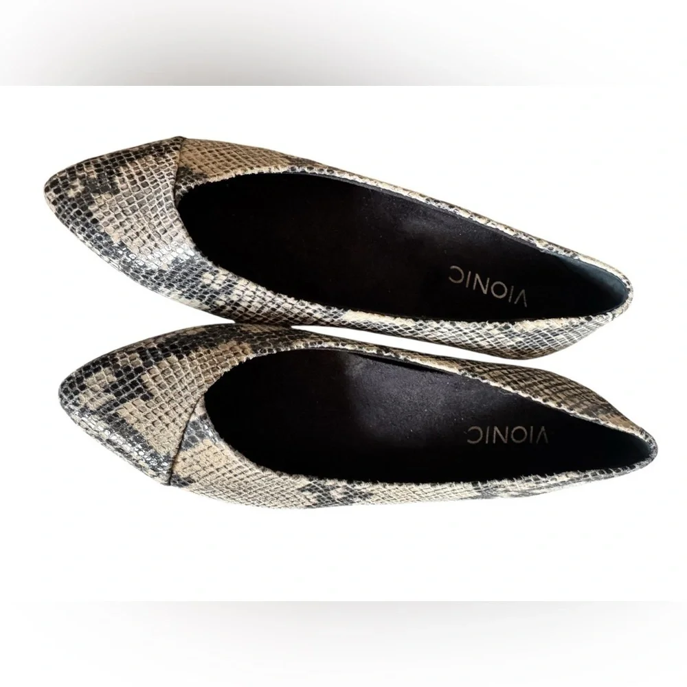 Vionic Caballo Snake Skin Print Pointed Ballet Flats Orthotic 6